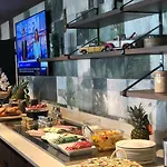 Hotel Ibis Styles Aéroport 3*
