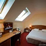 Ibis Styles Aéroport 3* Clermont-Ferrand