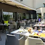 Ibis Styles Aéroport Hotel 3*