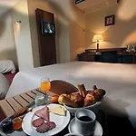 Hotel Ibis Styles Aéroport 3*