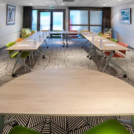 Hotel Ibis Styles Aeroport Clermont-Ferrand