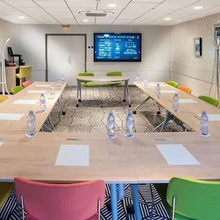 Ibis Styles Aéroport 3* Clermont-Ferrand