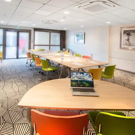 Ibis Styles Aéroport Clermont-Ferrand