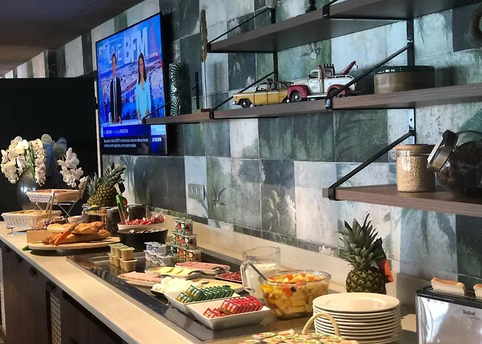 Hotel Ibis Styles Aéroport 3*