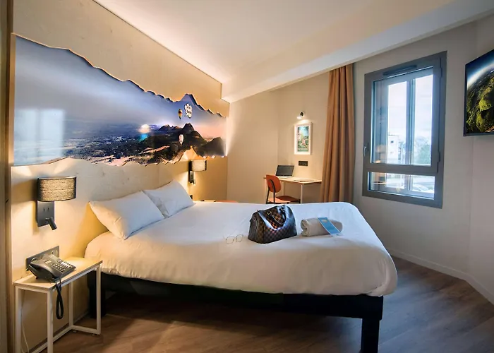 Ibis Styles Aéroport Hotel 3*